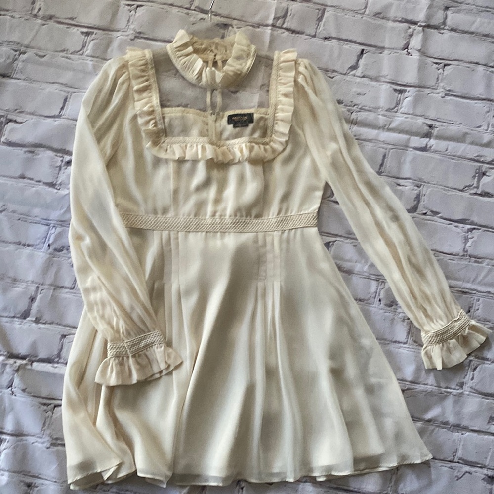 Nasty Gal Ivory short dress